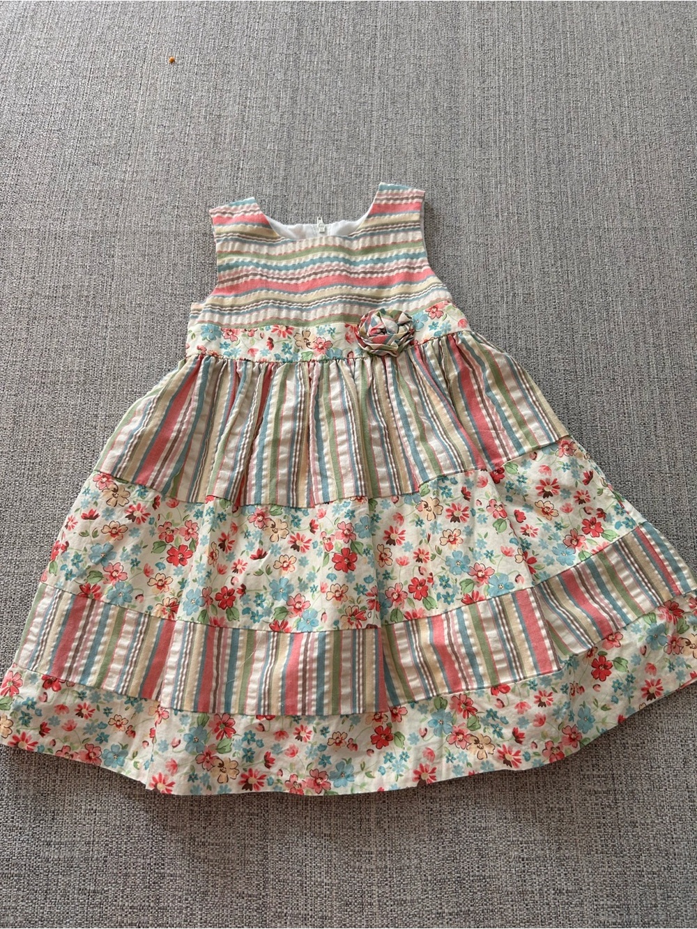 iris & ivy Floral Stripe Tiered Dress in Pink, Mint & Cream. Size 24M